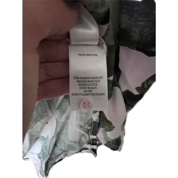 Crosby Women’s Pink Green Rayon Long Sleeve Collared Shirt V Neck Button Down - Picture 12 of 13